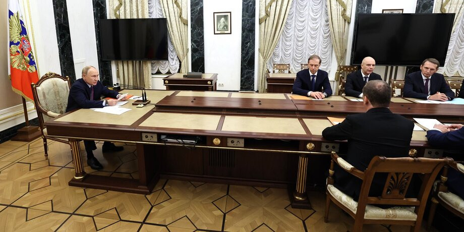 Những thay đổi này có thể ảnh hưởng sâu rộng không chỉ đến Nga mà còn đến toàn bộ cộng đồng quốc tế, khi việc sử dụng vũ khí hạt nhân có thể được cân nhắc trong trường hợp Nga bị tấn công.