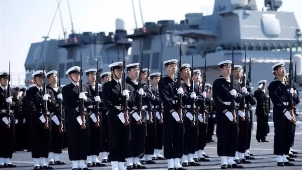 Trong bối cảnh hiện nay, Nhật Bản đang phải đối mặt với những thách thức ngày càng gia tăng từ các quốc gia láng giềng, việc tăng cường năng lực tên lửa đóng vai trò rất quan trọng trong chiến lược phòng thủ ở nước này.