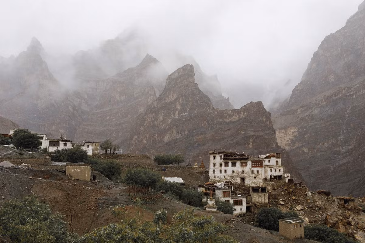 Bước vào ngôi làng biệt lập giữa lòng thiên nhiên hùng vĩ ở miền Bắc Ấn Độ này, bạn sẽ khám phá ra một cuộc sống hoàn toàn khác biệt.