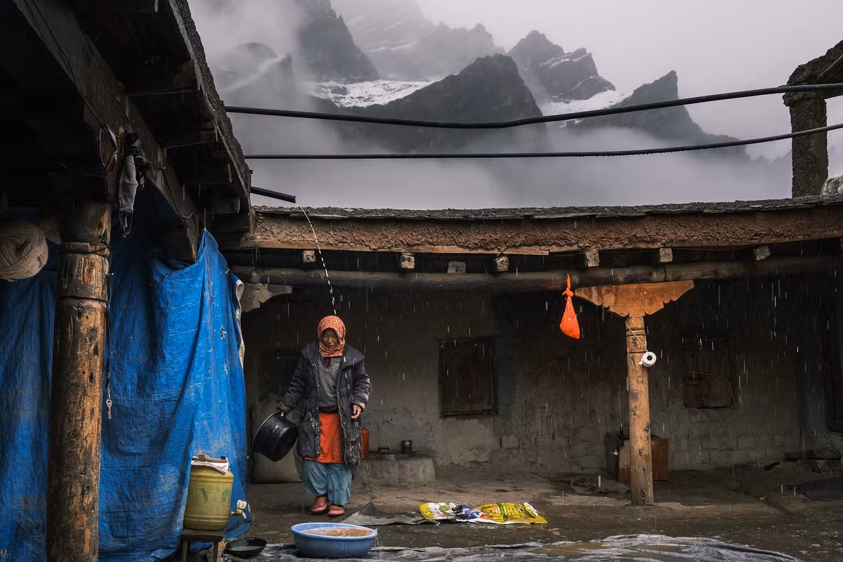 Cư dân nơi đây sống tách biệt khỏi nền văn minh hiện đại, tự mình chăm sóc và duy trì cuộc sống hàng ngày.