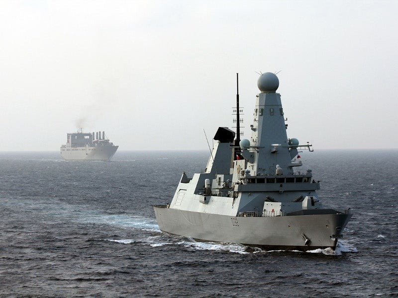 Sea Viper có thể theo dõi hơn 1.000 mục tiêu ở phạm vi lên tới 400 km. Nó có thể theo dõi, nhắm mục tiêu và tiêu diệt nhiều mối đe dọa trên không có hiệu suất cao như tên lửa hành trình siêu âm, máy bay chiến đấu và UAV. Sea Viper có thể phóng 8 tên lửa trong vòng chưa đầy 10 giây bằng hệ thống phóng thẳng đứng Sylver và có thể dẫn đường đồng thời cho 16 tên lửa.