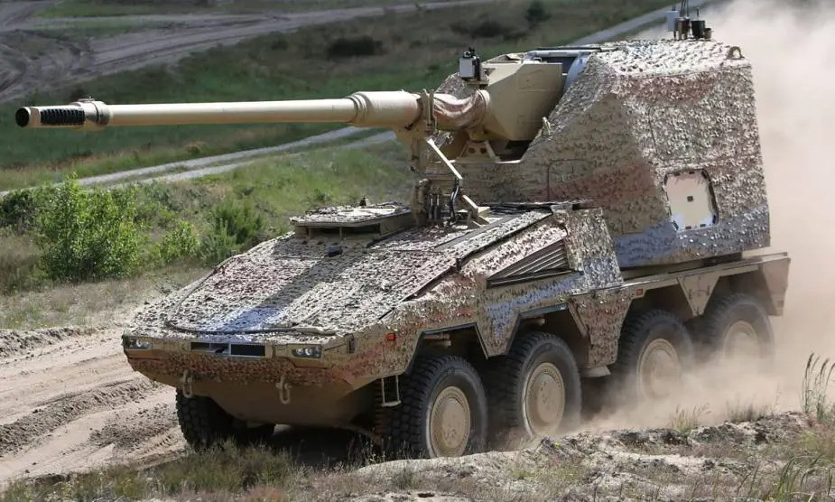 Về khả năng bảo vệ, RCH 155 được chế tạo để có thể hoạt động trong môi trường khắc nghiệt. Thân xe được bảo vệ theo tiêu chuẩn STANAG 4569 Cấp 4, giúp xe có thể chống lại hỏa lực của vũ khí nhỏ và mảnh đạn pháo.