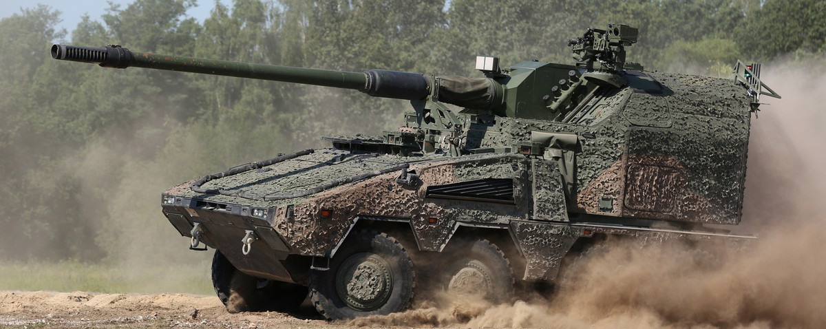 Cả Ukraine và Đức đều tin tưởng rằng, những tổ hợp pháo tự hành RCH 155 sẽ tăng cường khả năng pháo binh cho các lực lượng của Kiev trong bối cảnh xung đột đang diễn ra. Hệ thống RCH 155 do Tập đoàn quốc phòng Krauss-Maffei Wegmann của Đức phát triển, được xem là bước nhảy vọt trong công nghệ pháo binh hiện đại. Ảnh: KNDS.