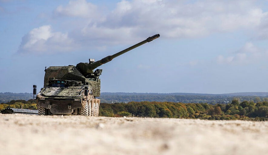 Hoạt động của RCH 155 trên chiến trường Ukraine sẽ được các quốc gia khác giám sát chặt chẽ, bởi trước đó, nhiều quốc gia đã bày tỏ sự quan tâm đến việc mua hệ thống pháo binh này cho quân đội của mình.