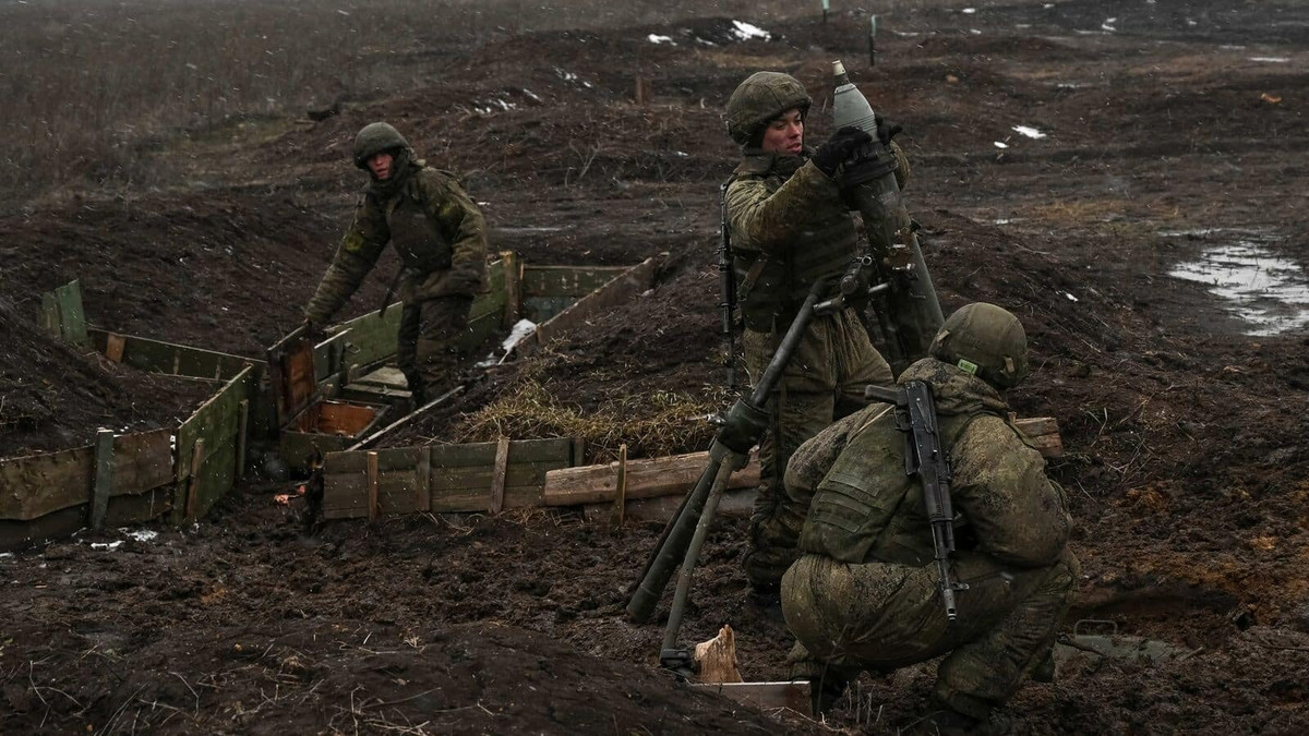 Mạng tin tức “Strana.ua” của Ukraine nhận định, Quân đội Nga đã tiến tới ngoại ô Chasov Yar, nhưng việc kiểm soát thành phố được phòng thủ tốt này trước ngày 9/5 là điều khó có thể thực hiện.