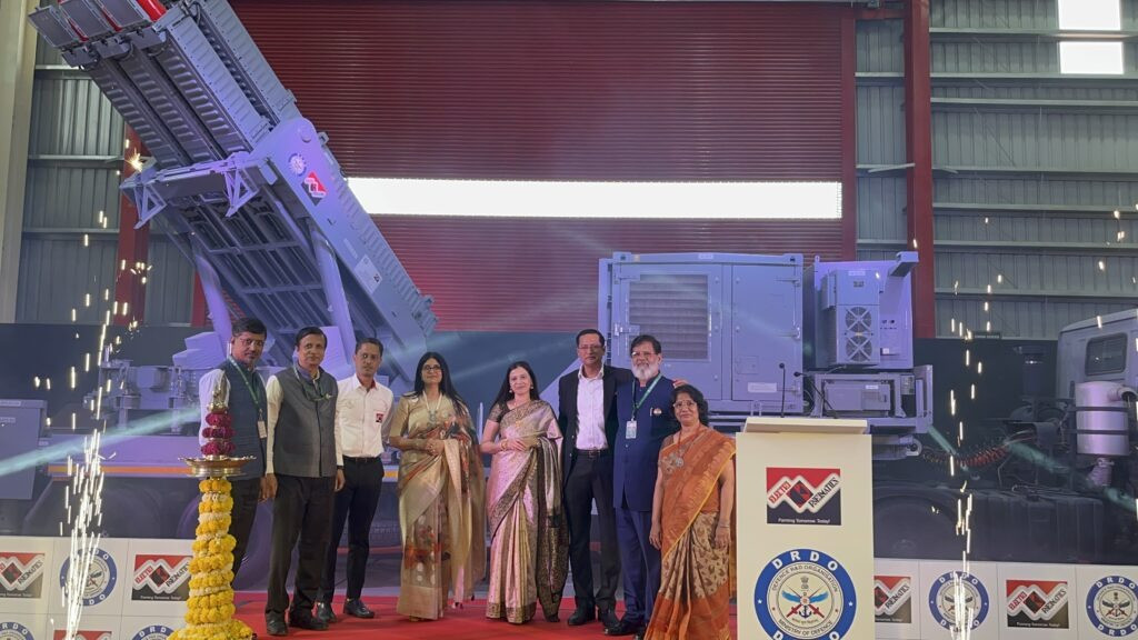 Với loại tên lửa phòng không này, sẽ giúp Quân đội Ấn Độ tăng cường khả năng bảo vệ trước các mối đe dọa trong tương lai. Loại vũ khí này cũng đã chứng minh được khả năng của mình và đang được nhiều quốc gia quan tâm, điều này cho thấy được thành công trong lĩnh vực quốc phòng của Ấn Độ. Ảnh: Machine Maker.