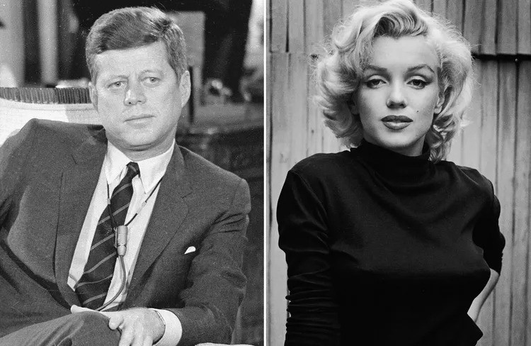 Marilyn Monroe gặp Tổng thống Mỹ John Fitzgerald Kennedy (JFK) lần đầu tại một bữa tiệc ở Hollywood năm 1954, và sau đó quen Bộ trưởng Tư Pháp Robert Kennedy - em trai của JFK. Nữ minh tinh được cho là đã có mối quan hệ tình cảm với cả hai anh em nhà Kennedy. Ảnh: Cố Tổng thống Mỹ John F. Kennedy và siêu sao Marilyn Monroe (Nguồn: Getty Images).