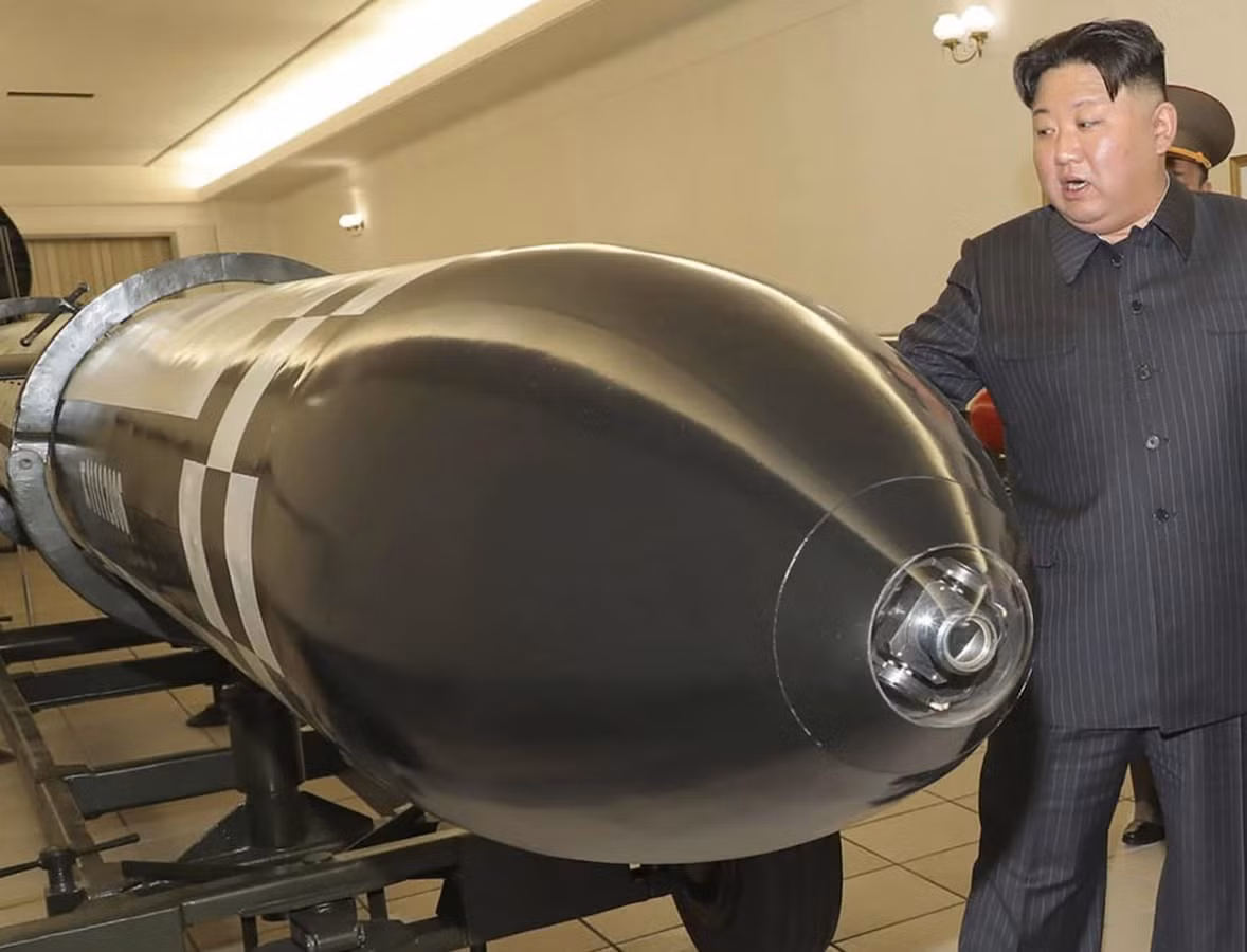 Triều Tiên tuy vẫn đang gặp nhiều khó khăn trong việc phát triển tên lửa đạn đạo tầm xa, nhưng nước này vẫn đạt được nhiều tiến bộ trong việc phát triển vũ khí tấn công dưới nước tầm xa.