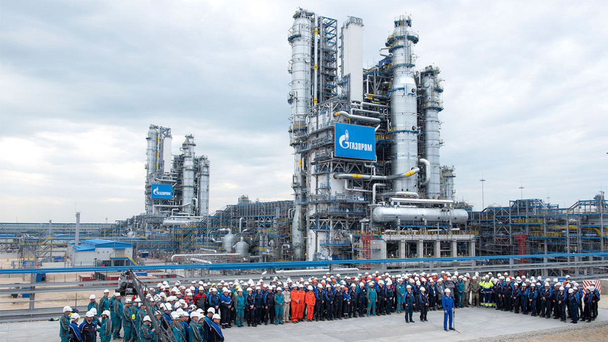 Theo Newsweek, Gazprom từng là công ty có thu nhập lớn nhất của Nga, nhưng trong năm ngoái, công ty này đã phải thực hiện cắt giảm sản lượng khí đốt tự nhiên lớn nhất từ trước đến nay, nguyên nhân chính được cho là do ảnh hưởng từ cuộc xung đột ở Ukraine. Ảnh The Moscow Times