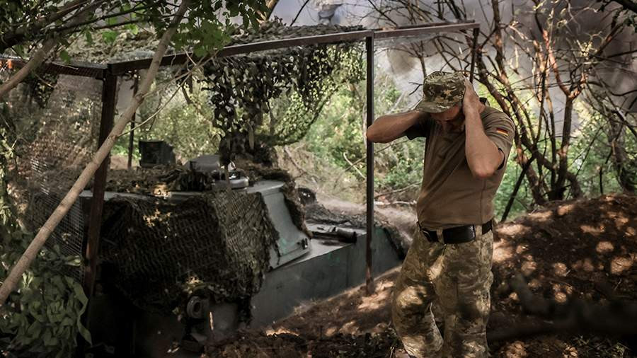 Dù có sự tham gia đáng kể trong việc hỗ trợ Ukraine, cả New Zealand và Australia đều chú trọng hơn vào những vấn đề địa chính trị quan trọng khác như sự căng thẳng giữa Mỹ và Trung Quốc. Ảnh: Quân nhân Ukraine tại chiến trường.