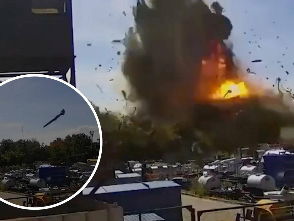 Kinzhal được thiết kế tương tự để tránh các hệ thống phòng không của đối phương bằng cách bay vượt quá tốc độ và tầm với của các hệ thống phòng không đối phương. Mặc dù Kinzhal nhỏ hơn, nhẹ hơn đáng kể so với Kh-22, nhưng Kinzhal lại có tầm bắn xa hơn và sở hữu tốc độ bay siêu thanh.