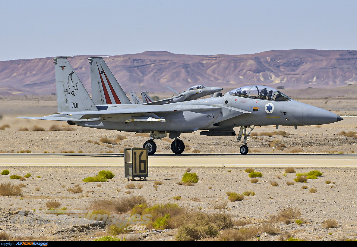 Chiếc F-15 này không chỉ sống sót một cách kỳ diệu, mà sau đó còn được sửa chữa và quay trở lại chiến đấu. Nó đã tiếp tục lập chiến công khi hạ gục thêm một chiếc MiG-23 của Syria vào tháng 11/1985, chứng minh khả năng tuyệt vời của tiêm kích F-15 và tinh thần chiến đấu của các phi công Israel.