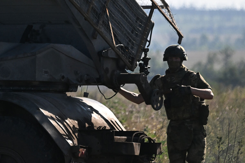 Cảnh sát đã nhận được các cuộc gọi từ người dân Kursk về vụ đánh cắp ít nhất 40 chiếc xe từ các khu định cư biên giới. Ảnh: RIA Novosti.