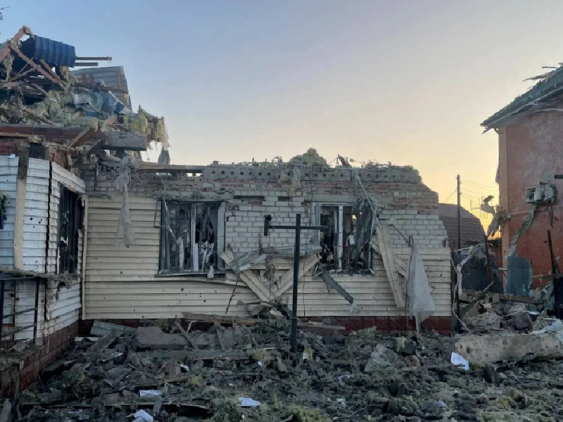 Theo RT, giới lãnh đạo ở Kiev cho biết một trong những mục tiêu của cuộc tấn công là gieo rắc “nỗi sợ hãi” vào lòng người dân Nga, nhằm giảm sự ủng hộ đối với chính phủ của họ và giành được vị thế đàm phán mạnh mẽ hơn. Ảnh: Telegram.