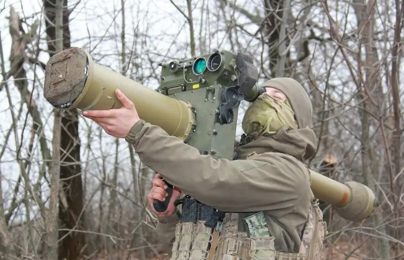 Đặc trưng của tên lửa Martlet là được thiết kế khá nhẹ chỉ nặng 13 kg, và sử dụng hệ thống dẫn đường đa chế độ, bao gồm dẫn đường bằng tia laser, dẫn đường bằng laser bán chủ động và có khả năng định vị hồng ngoại ở giai đoạn cuối.