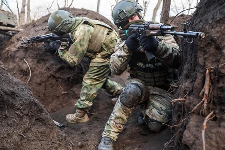 Theo dự đoán của các cố vấn quân sự NATO, Chasov Yar sẽ không thể trụ thêm lâu nữa. Kể từ thất bại trong cuộc phản công lớn năm ngoái, Quân đội Ukraine tiếp tục củng cố các tuyến phòng thủ.