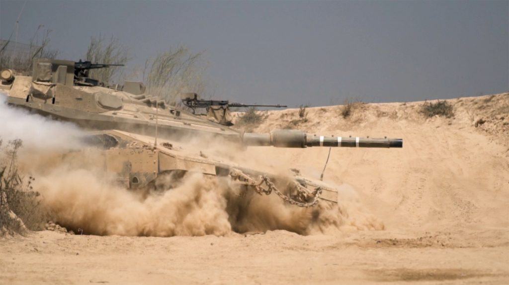 Nhóm nghiên cứu phát hiện ra rằng, các bộ phận quan trọng như bu lông kết nối những thiết bị thiết yếu với thành phần bên trong cabin có thể bị gãy khi xảy ra va chạm mạnh, khiến xe tăng không thể hoạt động được.