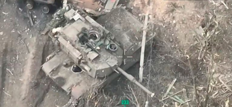 Trong khi đó chưa có thông tin về tình trạng của kíp chiến đấu trên chiếc Abrams thứ hai bị phá hủy, nhưng căn cứ vào hình ảnh thì có khả năng họ cũng đã kịp thời rút lui an toàn do tháp pháo của xe tăng không bị phá huỷ.