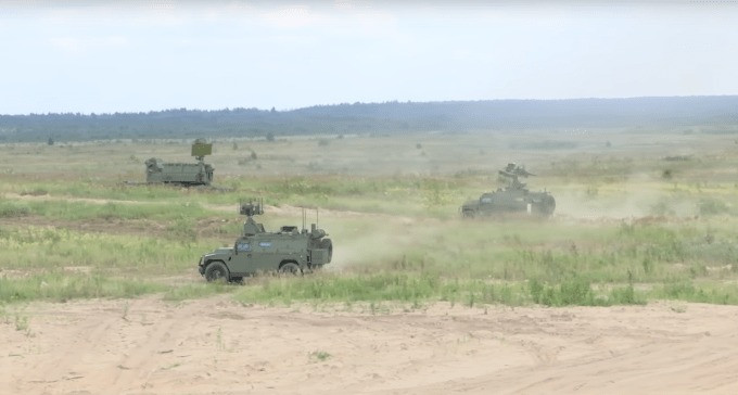 Được phát triển bởi Cục Thiết kế Chế tạo Máy, Gibka-S hiện đang trong giai đoạn đánh giá ở Ukraine. Các quan chức của Rostec đã xác nhận hỗ trợ kỹ thuật liên tục cho hệ thống tên lửa đất đối không Gibka-S, với các đội kỹ thuật thường xuyên đến mặt trận Ukraine để hỗ trợ.