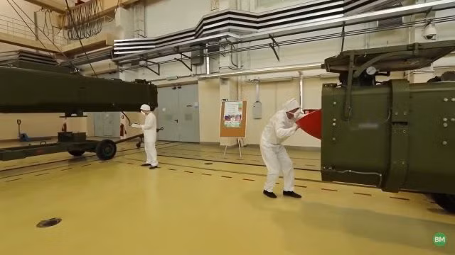 Tổng thống Putin đã mô tả đây là một minh chứng cho khả năng quân sự tiên tiến của Nga, nhấn mạnh thiết kế mang tính cách mạng của nó, khả năng tránh các hệ thống phòng thủ tên lửa hiện đại và tầm bắn gần như không giới hạn.