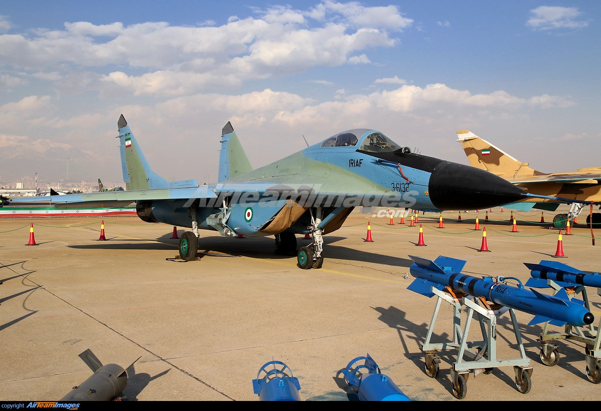 Đáng chú ý là radar mảng pha quét điện tử, khả năng sử dụng tên lửa không đối không dẫn đường bằng radar chủ động R-77, MiG-29 cũng có thể tiếp cận nhiều loại vũ khí không đối đất, được trang bị động cơ mạnh hơn và thùng nhiên liệu lớn hơn.