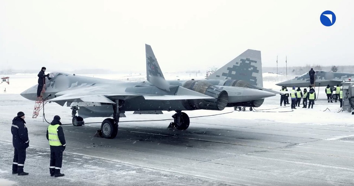 Lực lượng Hàng không Vũ trụ Nga đang tiếp tục nhận được các máy bay chiến đấu Su-35S và máy bay ném bom Su-34M sản xuất mới nhất. Hơn nữa, Nhà máy Hàng không Komsomolsk của Nga cũng có kế hoạch giao lô máy bay chiến đấu tàng hình Su-57 mới vào cuối năm nay, để đối phó với tình hình ngày càng nghiêm trọng.