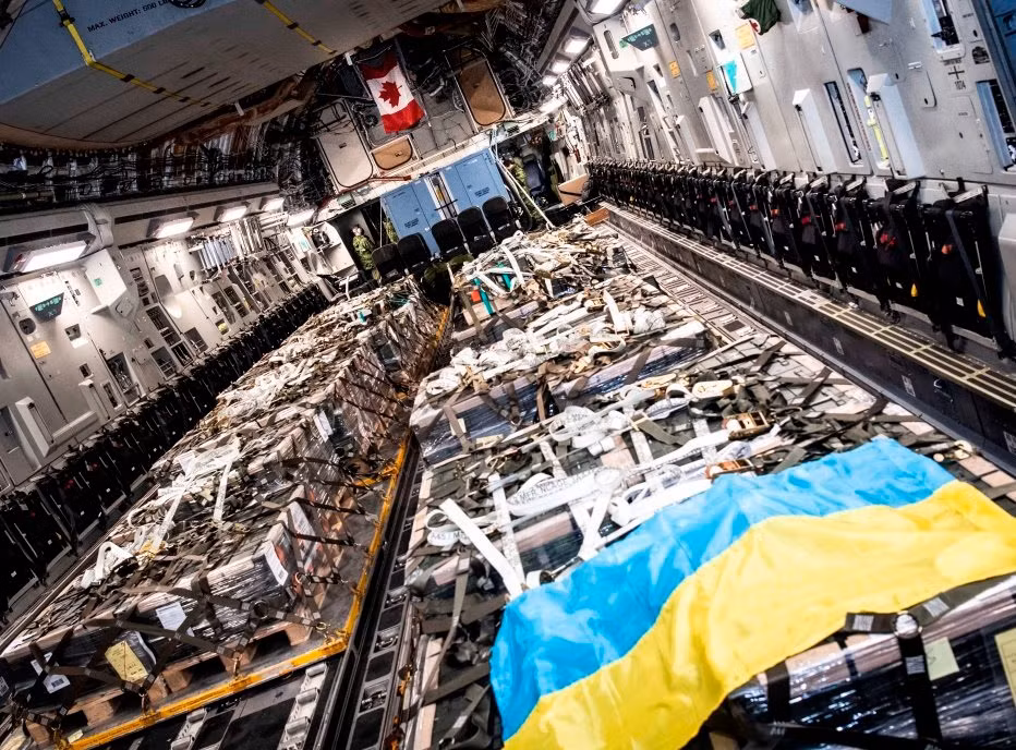 Khoản quyên góp này theo sau thông báo của Bộ trưởng Blair tại cuộc họp lần thứ 19 của Nhóm Liên lạc Quốc phòng Ukraine về khoản đóng góp mới trị giá 60 triệu USD để hỗ trợ việc triển khai máy bay chiến đấu F-16 ở Ukraine, bao gồm cả việc đào tạo lực lượng phi công Ukraine.