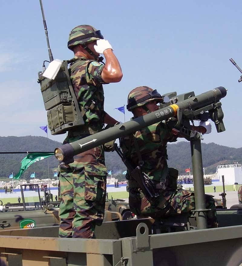 Tiếp theo là 50 tên lửa phòng không vác vai (MANPADS) Igla-1 và 550 tên lửa chống tăng có điều khiển bắn qua nòng pháo 9M117 Bastion, cho các xe BMP-3 đã được cung cấp như một phần của thỏa thuận. Chi phí cho các vũ khí nói trên là 209 triệu USD.