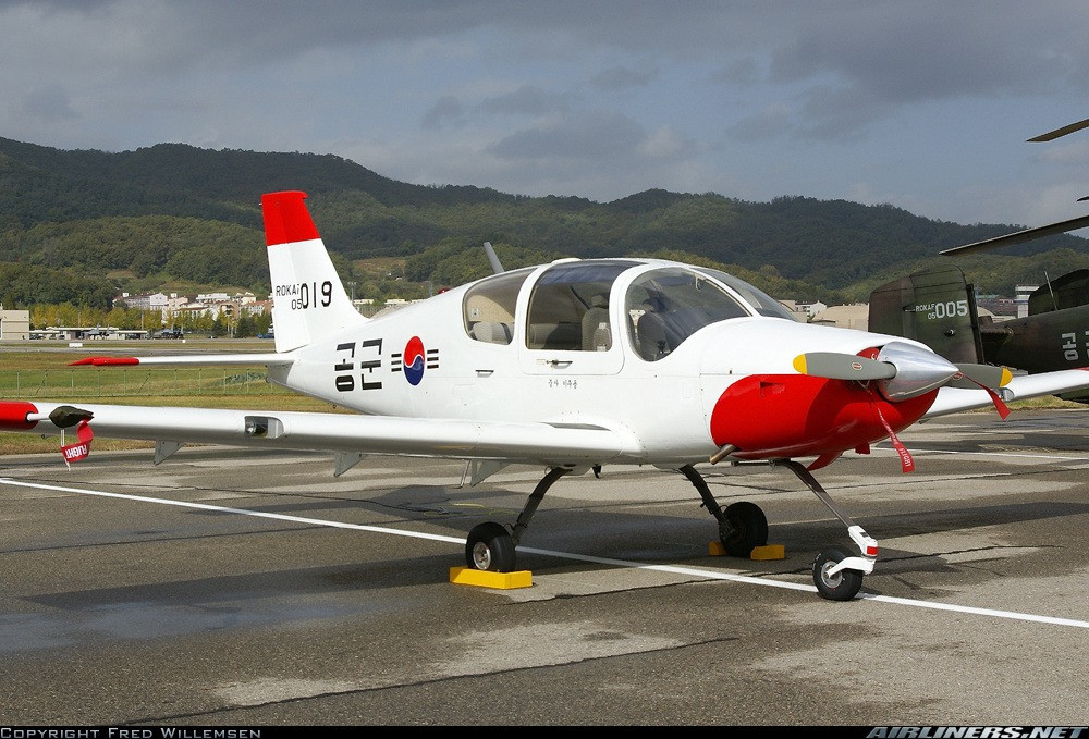 Ngoài ra còn có 37 xe thiết giáp BMP-3, 23 máy bay huấn luyện sơ cấp Ilyushin Il-103, 3 tàu đổ bộ tấn công dự án 12061 Murena (lớp Tsaplya) và 10 chiếc T-80U MBT trị giá 534 triệu USD.