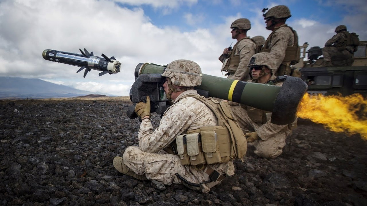 Tên lửa được phóng từ ống phóng vác vai, động cơ tên lửa hoạt động khi ra khỏi ống phóng và cách người bắn một khoảng cách nhất định để đảm bảo an toàn cho người bắn.