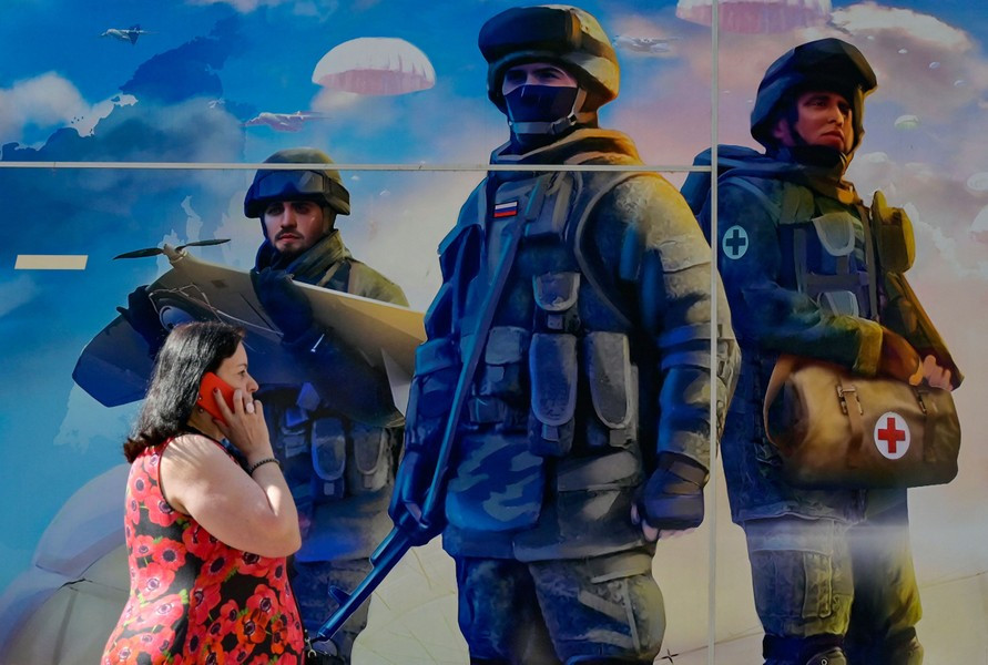 "Bộ Quốc phòng Nga sẽ giúp các quốc gia châu Phi có chủ quyền chống lại ảnh hưởng thuộc địa mới từ phương Tây, khi họ muốn làm suy yếu cơ sở tài nguyên của Lục địa Đen. Bên cạnh đó Moskva muốn tăng cường hợp tác bình đẳng với các nước châu Phi".