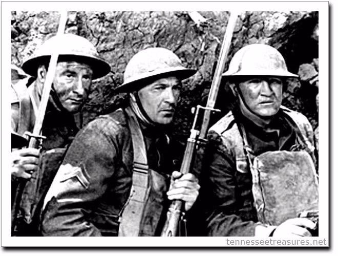 Với tài bắn súng xuất sắc, người lính York đã đối mặt với 30 lính Đức và tiêu diệt được 9 kẻ địch.