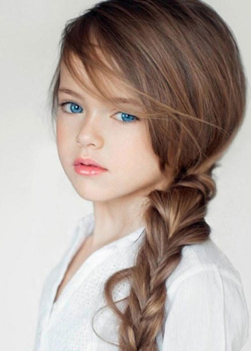 Ở tuổi lên 10, vào năm 2015 cô bé đã được kỳ vọng là siêu mẫu tương lai.