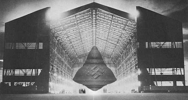 Dự án nghiên cứu và chế tạo loại vũ khí này được cho là bắt đầu từ năm 1940.