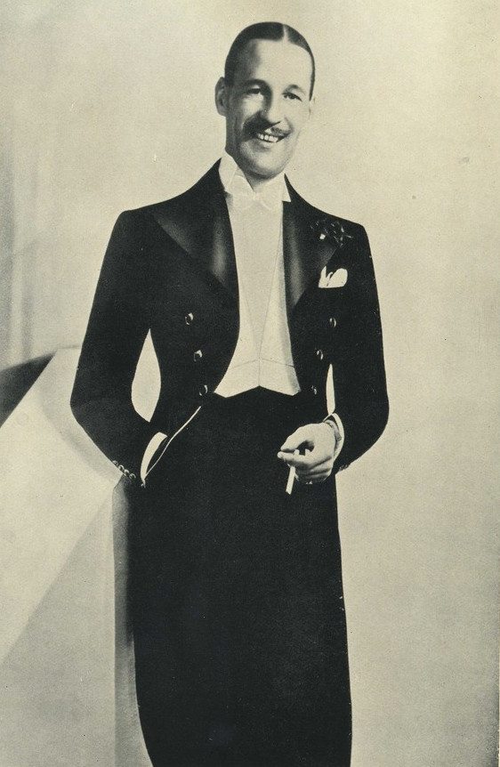 Trong số này, những màn biểu diễn làm mất một phần ngôi nhà, một chiếc xe hay một con tàu của nhà ảo thuật Maskelyne khiến công chúng không khỏi kinh ngạc.