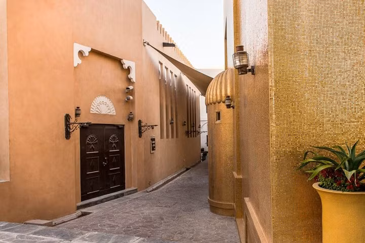 Vào đây ta như bước vào một thế giới khác.