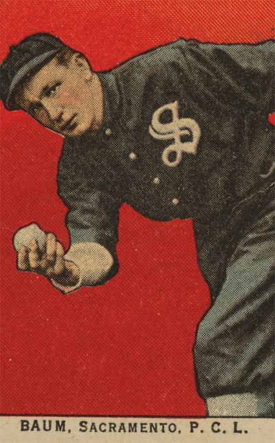 Tháng 2/2011, ông Karl Kissner (Mỹ) tìm thấy kho báu gồm 700 chiếc thẻ bóng chày thuộc về người ông đã mất từ năm 1940 trong lúc dọn dẹp gác mái.