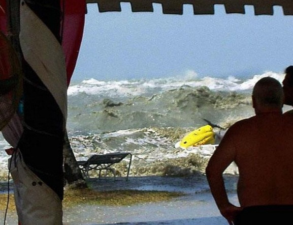 Ông Palmer tiếp tục gây chú ý với tài tiên tri khi dự đoán chính xác cơn bão Katrina xảy ra năm 2005. Cơn bão này đã lấy đi mạng sống của hơn 2000 người tại Mỹ.