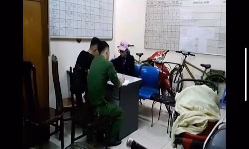 "Hot girl" Bella làm việc với công an.