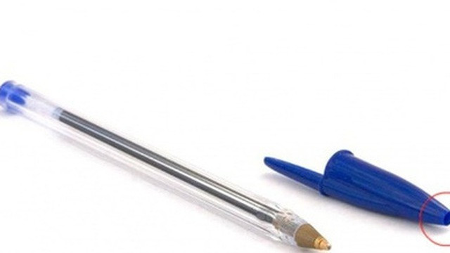 Do vậy, ông phát triển loại bút bi có thể tương thích với loại mực khô nhanh hơn. Phát minh này được ông giới thiệu với công chúng vào năm 1938.