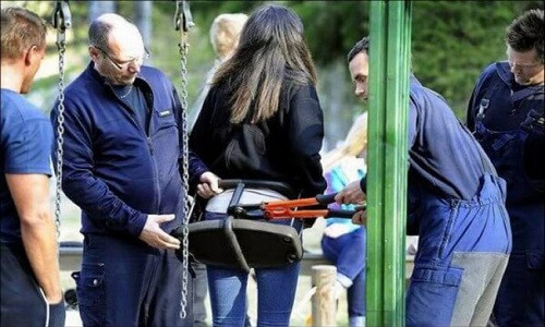 Nghịch dại quá cơ, phải biết là mình lớn rồi chứ.