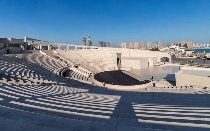 Nhà hát ngoài trời của Katara lấy cảm hứng từ Hy Lạp cổ đại nhưng vẫn có những nét truyền thống của Arab.