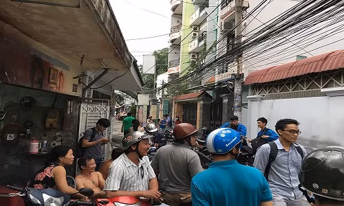 Vụ việc khiến những người dân khu vực bàng hoàng, sửng sốt. Ảnh: Nguyễn Tân
