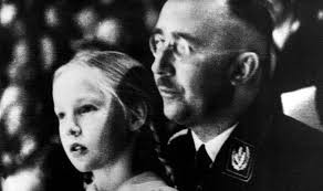 Himmler từng nói với Wulff rằng bản thân không bao giờ đưa ra quyết định mà không dựa vào vị trí các ngôi sao và Mặt trăng.