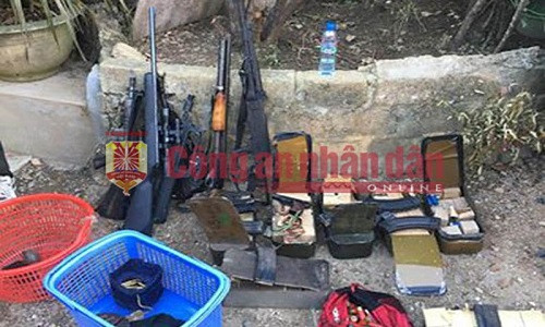 Vũ khí thu giữ tại nhà đối tượng Nguyễn Thanh Tuân.