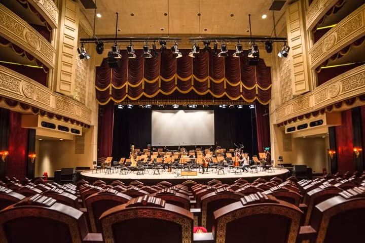 Nhà hát Opera duy nhất thuộc loại này ở Doha, Qatar, với sức chứa 550 người.