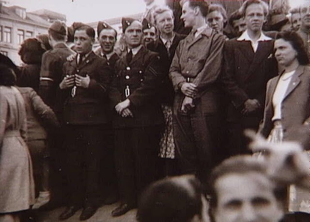 Người dân Đan Mạch tập trung náo nhiệt tại khu vực quảng trường trung tâm thành phố Copenhagen vào tháng 5/1945.