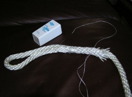 Cú vượt ngục để đời. Một tù nhân đã vượt ngục thành công nhờ sợi dây thừng được đan từ sợi chỉ nha khoa. Thậm chí tù nhân này còn trốn thoát ở độ cao của bức tường lên đến 5,4m.