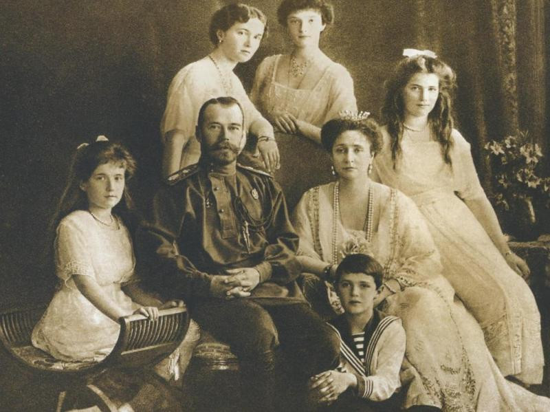 Sau sự kiện này, gia đình Sa hoàng Nicholas II bị giam lỏng ở cung điện Aleksandr ở Tsarskoe Sel trước khi đến sống trong ngôi nhà của cựu thống đốc ở Tobolsk.