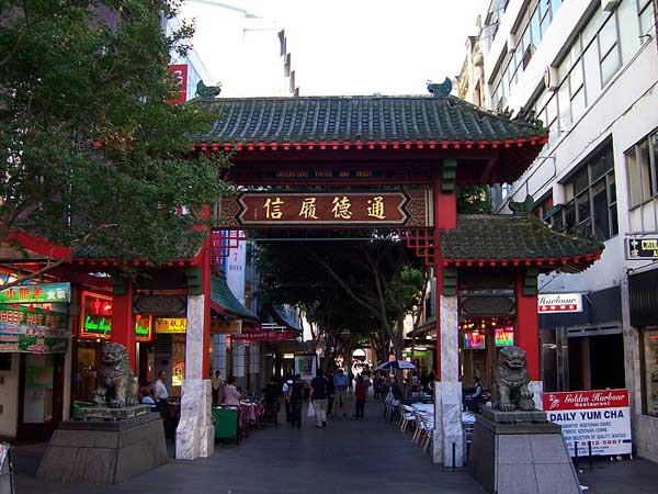 Khu phố người Hoa ở Haymarket, giữa Central Station và cảng Darling, Sydney, Australia được nhiều người biết đến.